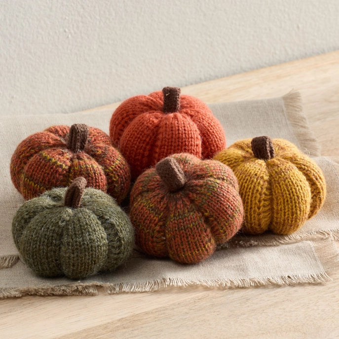 5.5" Cozy Variegated Knit Pumpkin