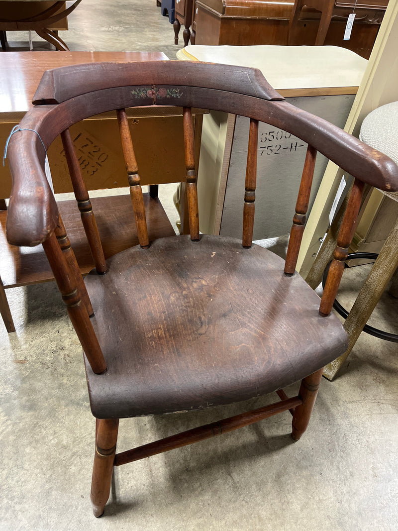Early American Barrel Back Chair w floral