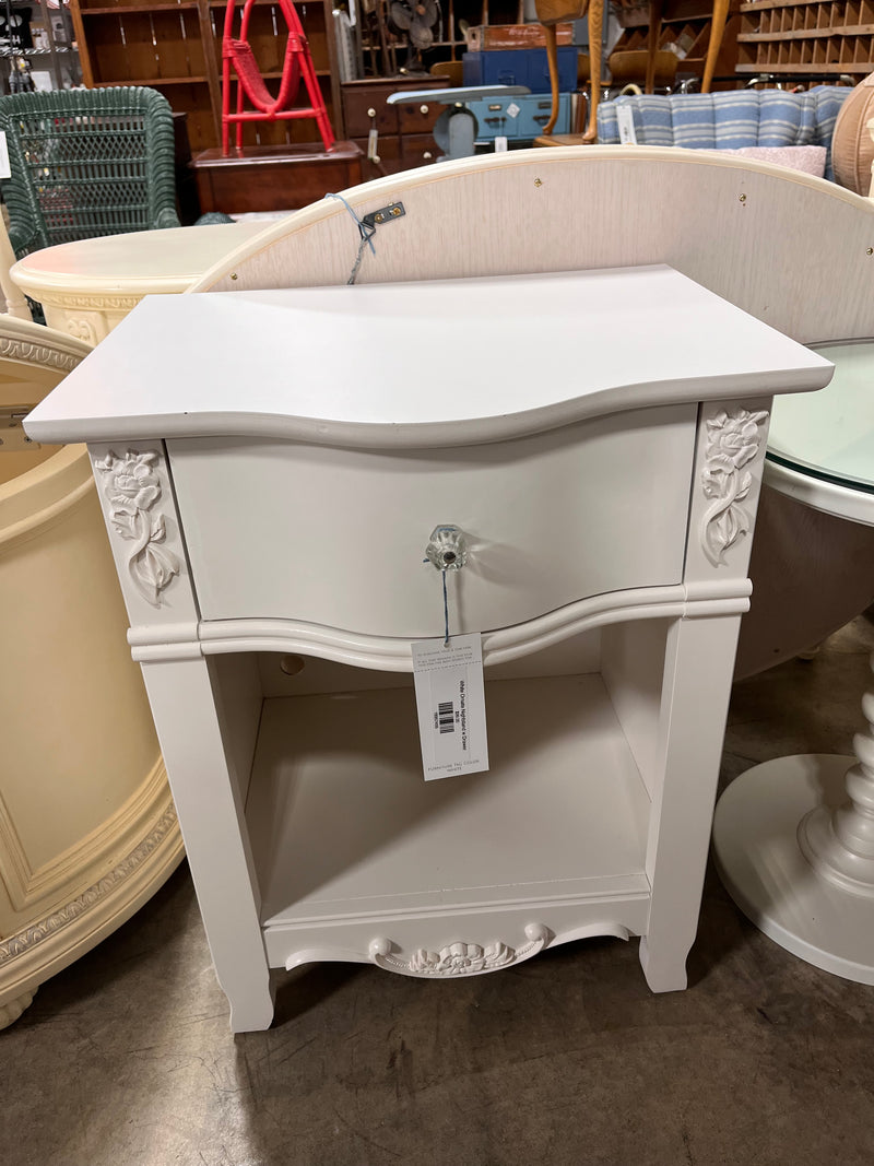 White Ornate Nightstand w Drawer