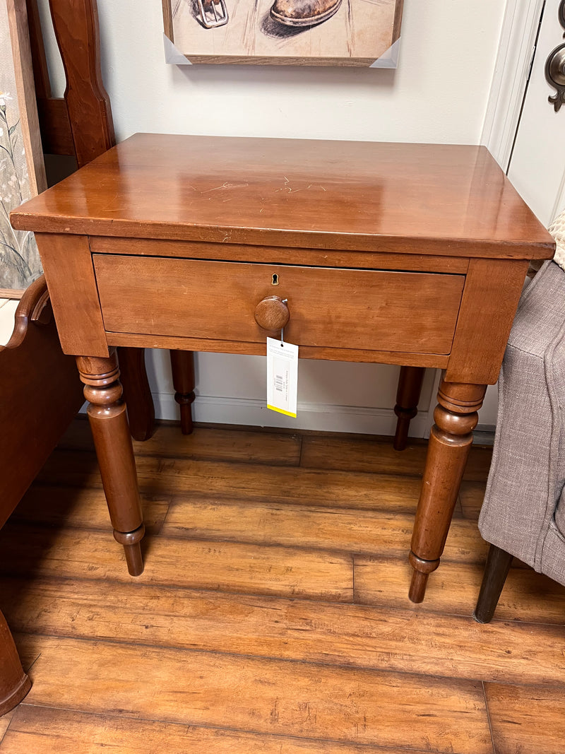 Antique Side Table w 1 drawer