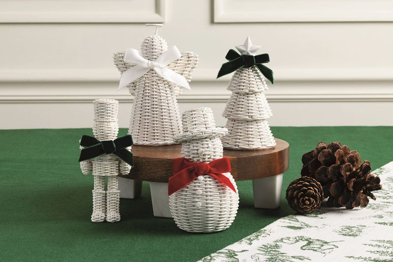 Small Resin Wicker Christmas Sitter
