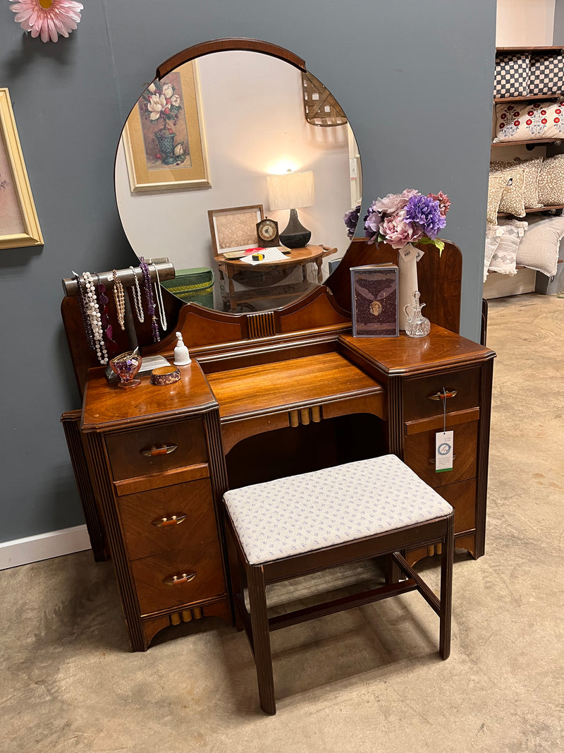 Waterfall Vanity w/ Mirror & Stool