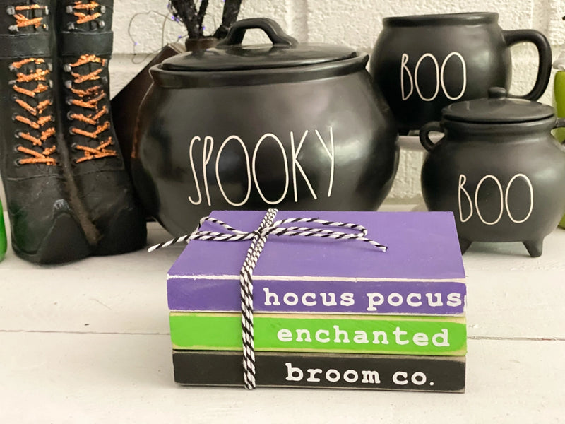 Hocus Pocus Book Stack