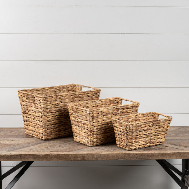WOVEN BASKET