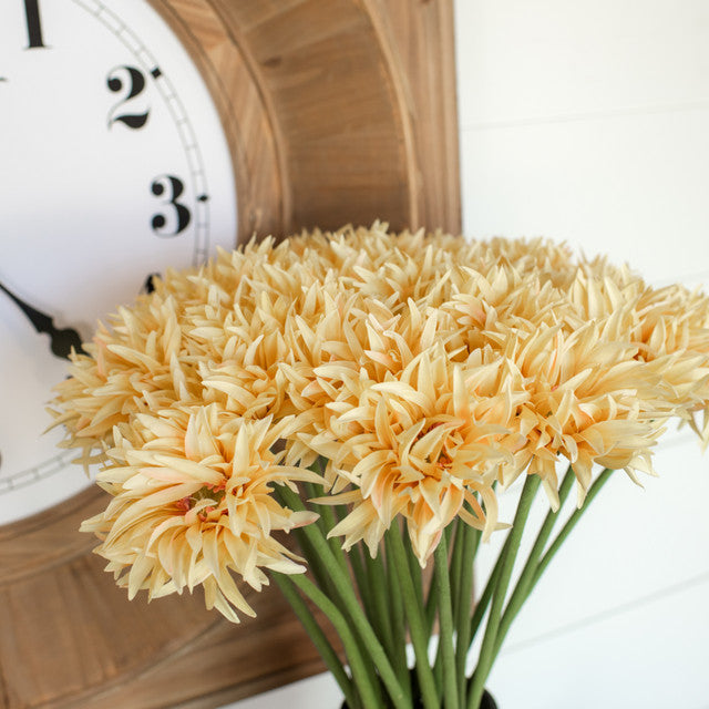 22" LIGHT YELLOW GERBERA DAISY STEM