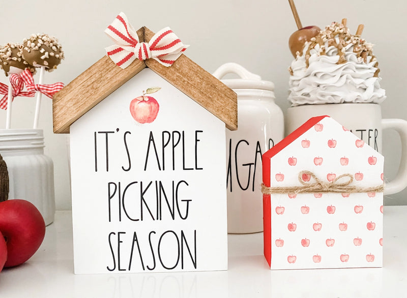 Apple House Sitter Set