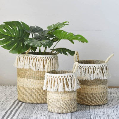 WHITE SEAGRASS BASKETS W/ TASSELS