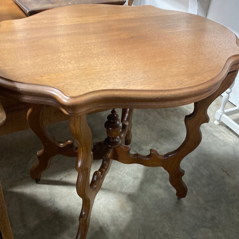 Turtle Top Antique Parlor Table