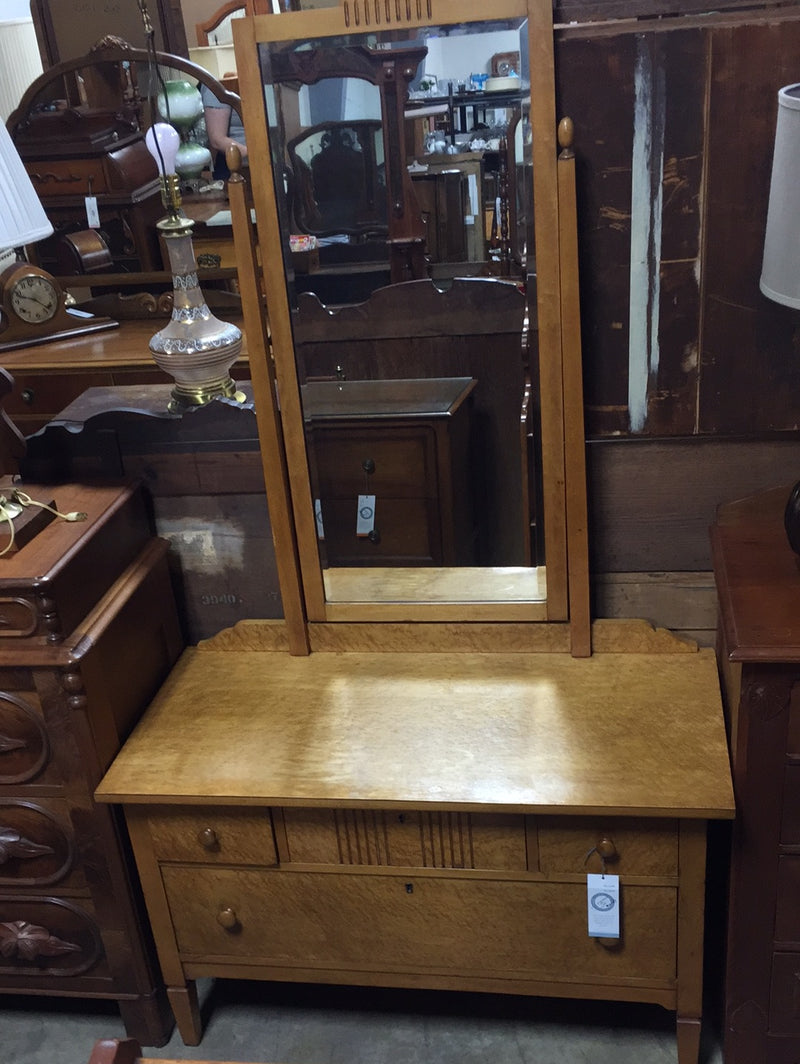 Birds Eye Maple Dresser w Mirror