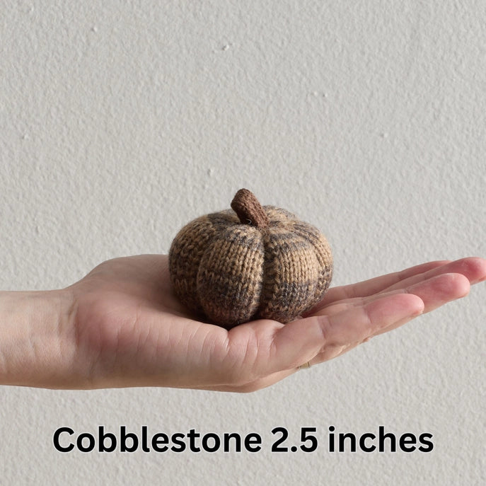 2.5" Cozy Variegated Knit Pumpkin