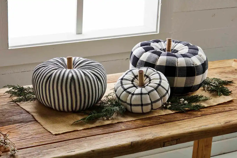BLACK AND WHITE PUMPKIN