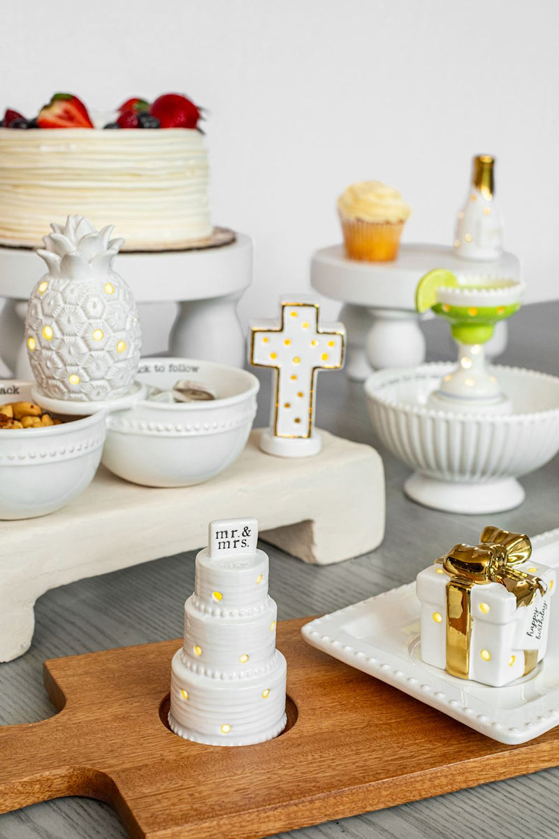 Wedding Cake Light Up & Sound Sitter