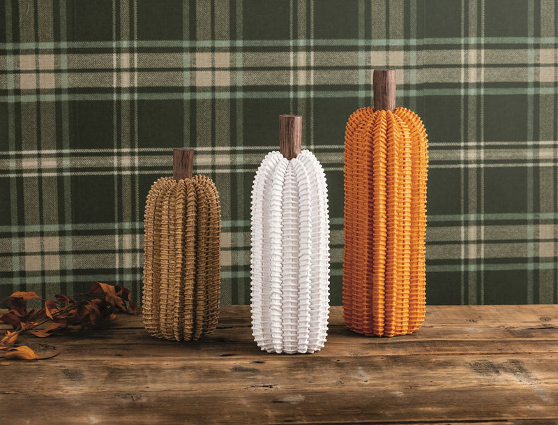 Resin Wicker Pumpkin Sitter