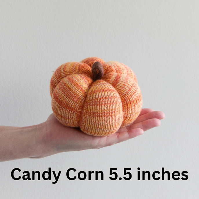 5.5" Cozy Variegated Knit Pumpkin