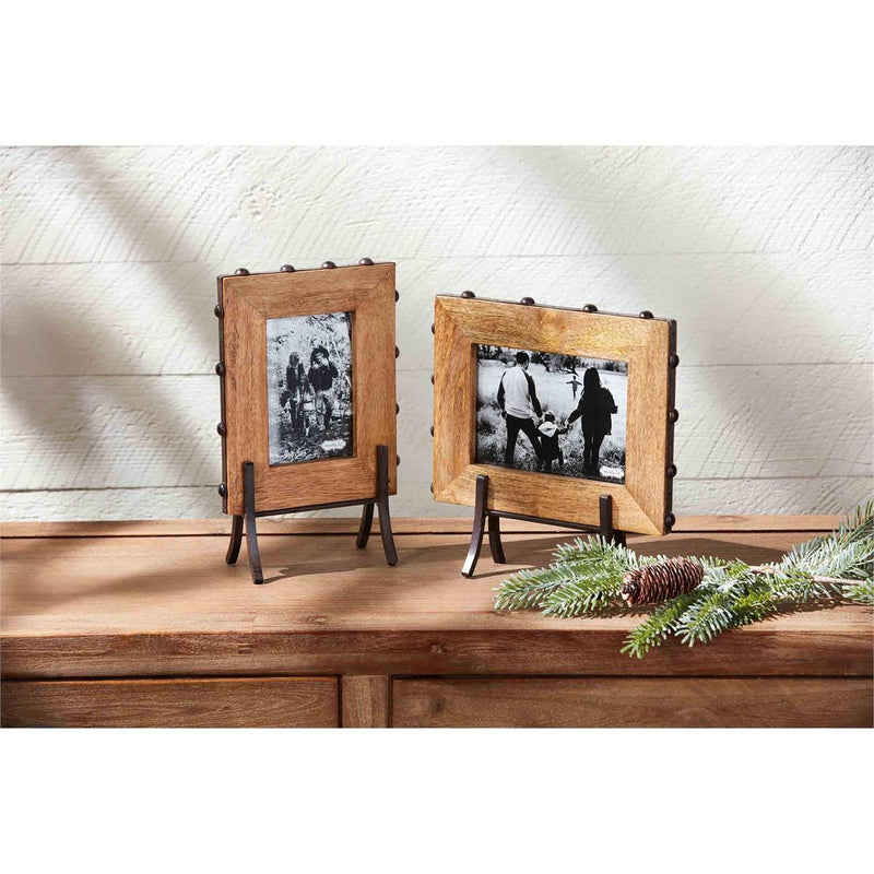 Metal Bead Standing Frame