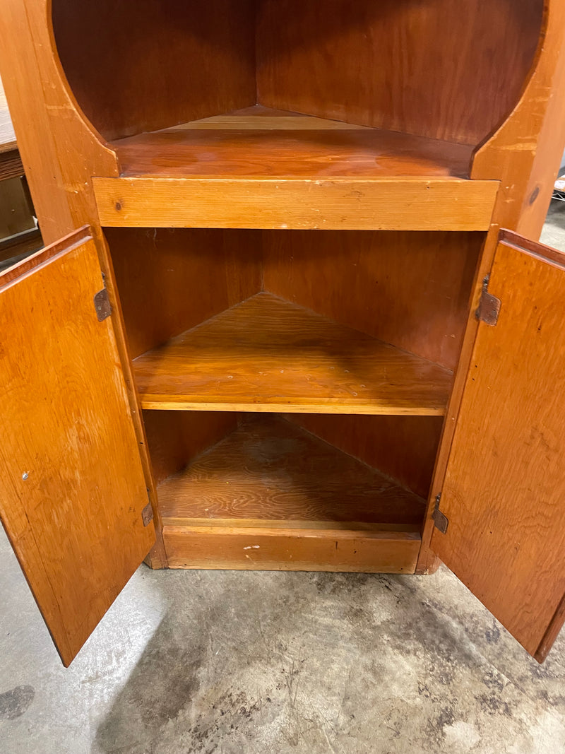 Corner Cabinet (PAINT ME!)