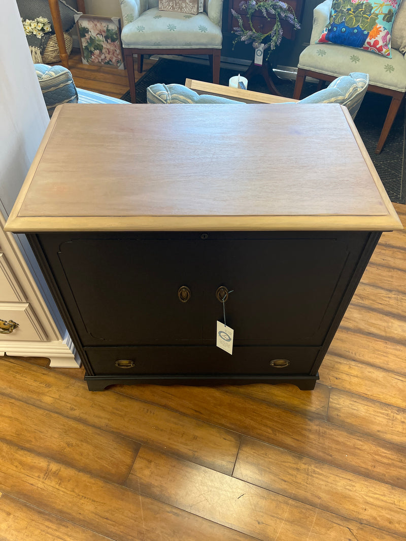RESTYLED Virginia Maid Cedar Chest