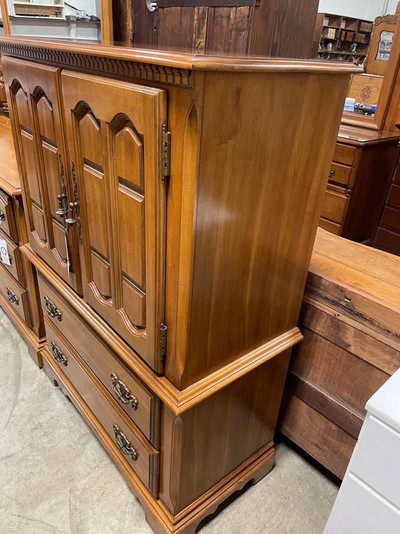 Maple Chest of Drawers (internal drawers also)