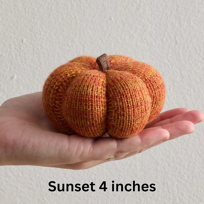4" Cozy Variegated Knit Pumpkin