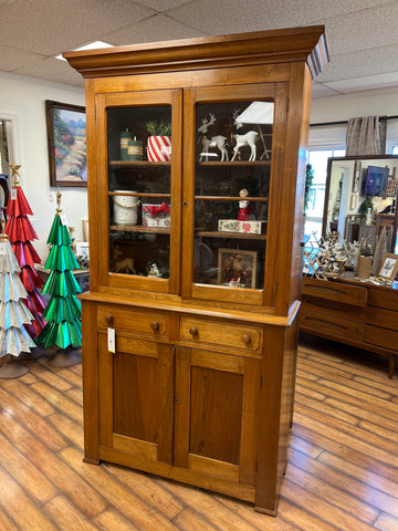 Antique, Vintage or Handmade Furniture