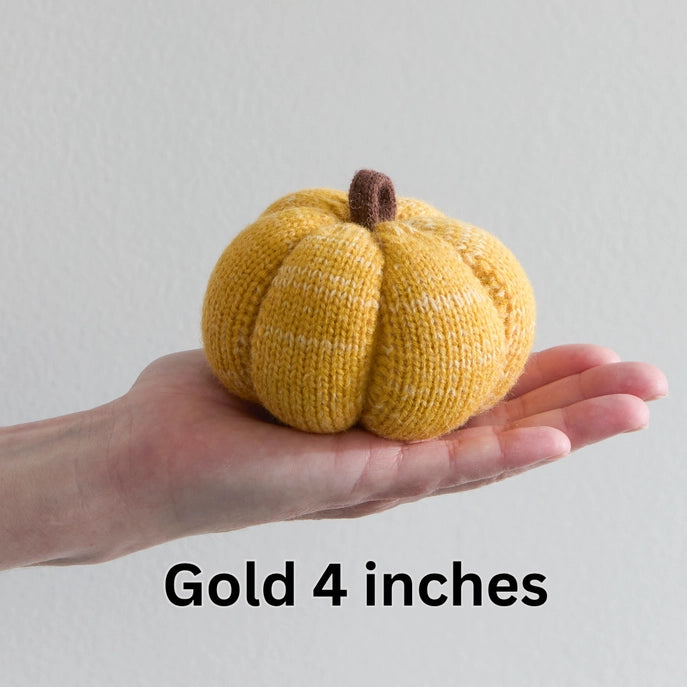 4" Cozy Variegated Knit Pumpkin