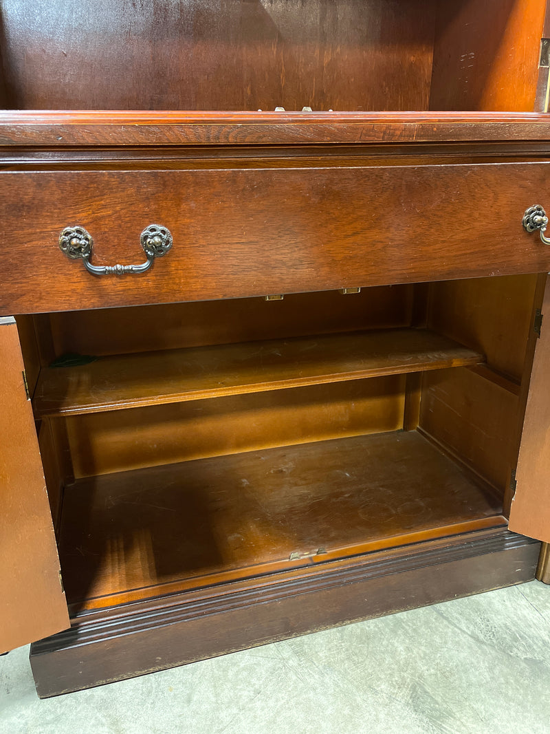 China Hutch w Drawer/Doors