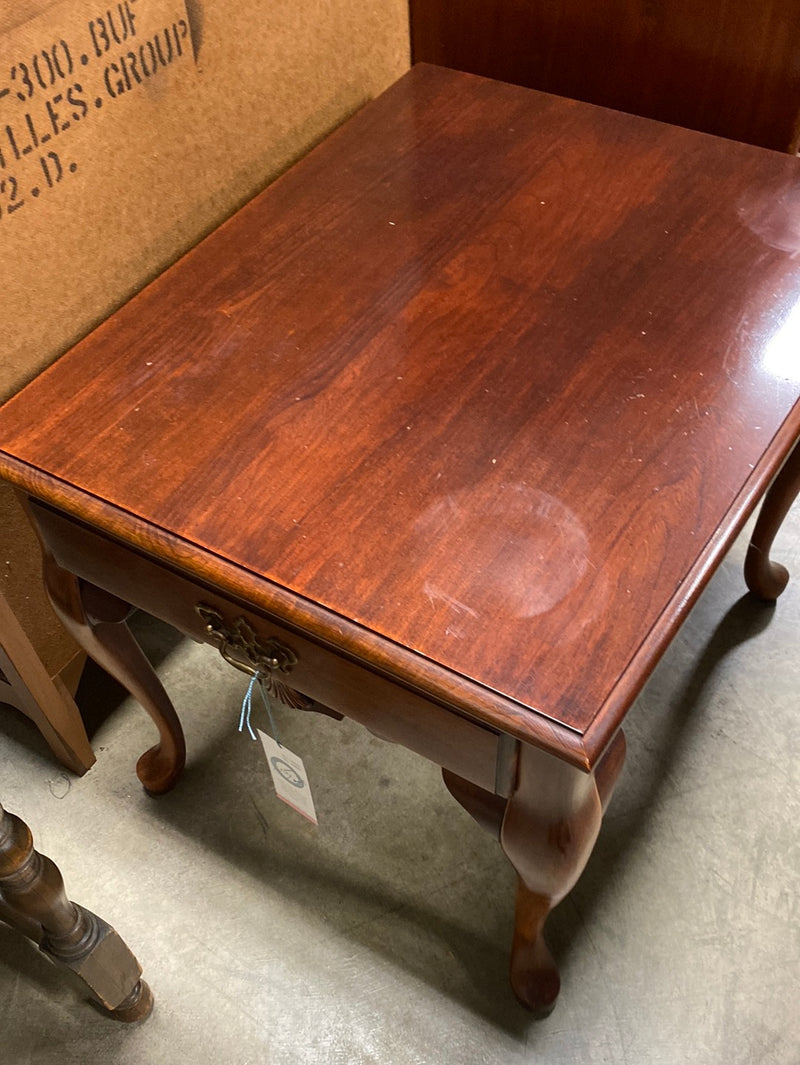 Square End Table Cherry