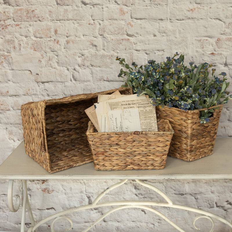 WOVEN BASKET