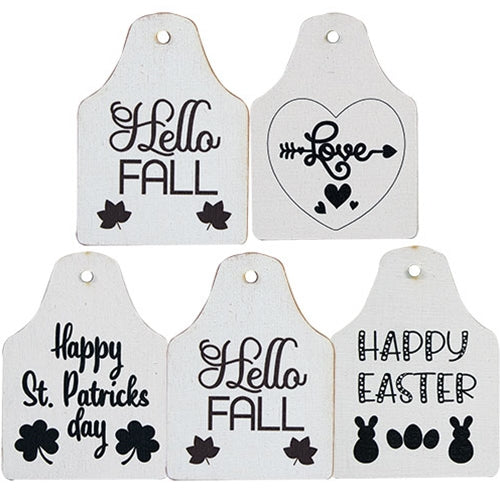 Welcome Highland Cow Sign w/ Seasonal Ear Tags