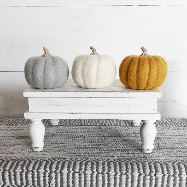 4.25" Wool Pumpkin