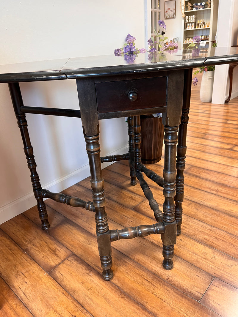 Beautiful Gate Leg Table