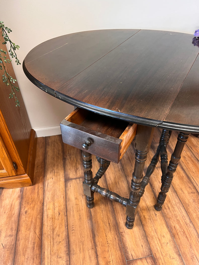 Beautiful Gate Leg Table