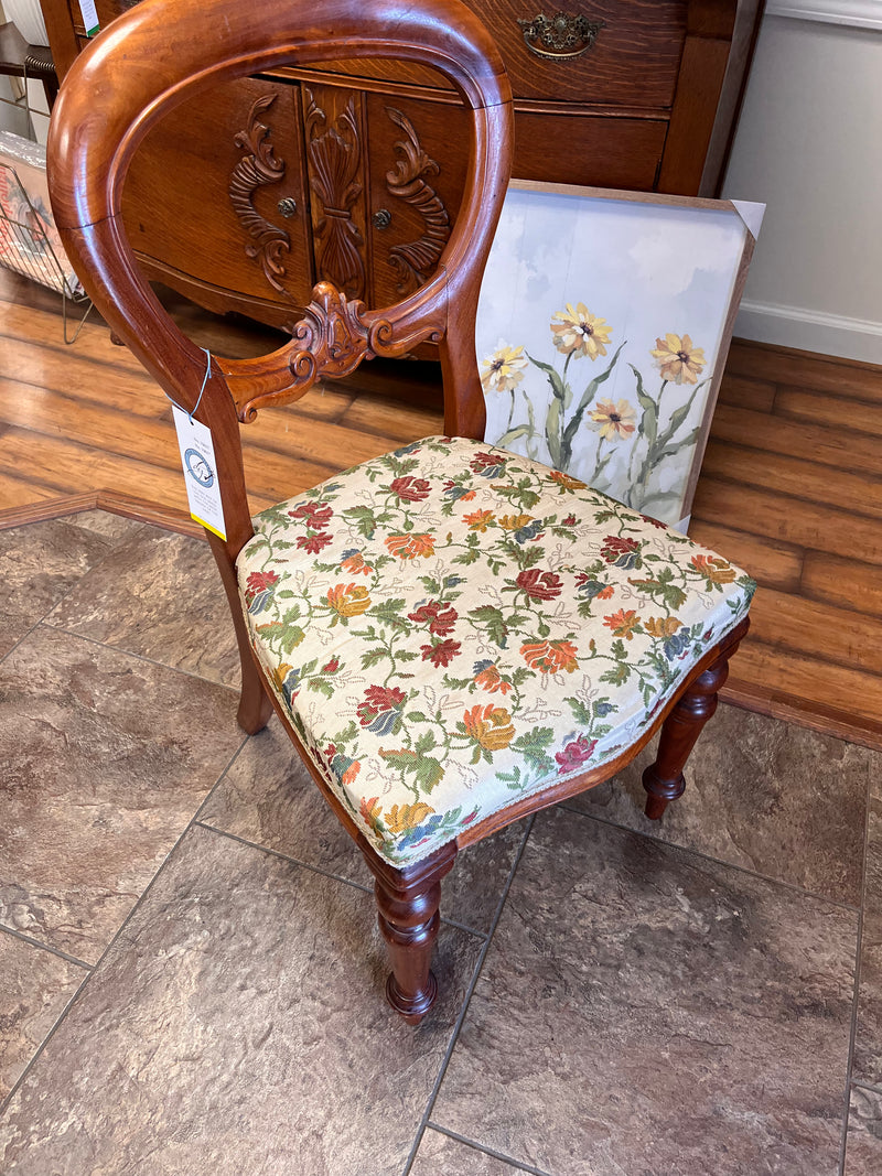 Beautiful Rounded Back Side Chair
