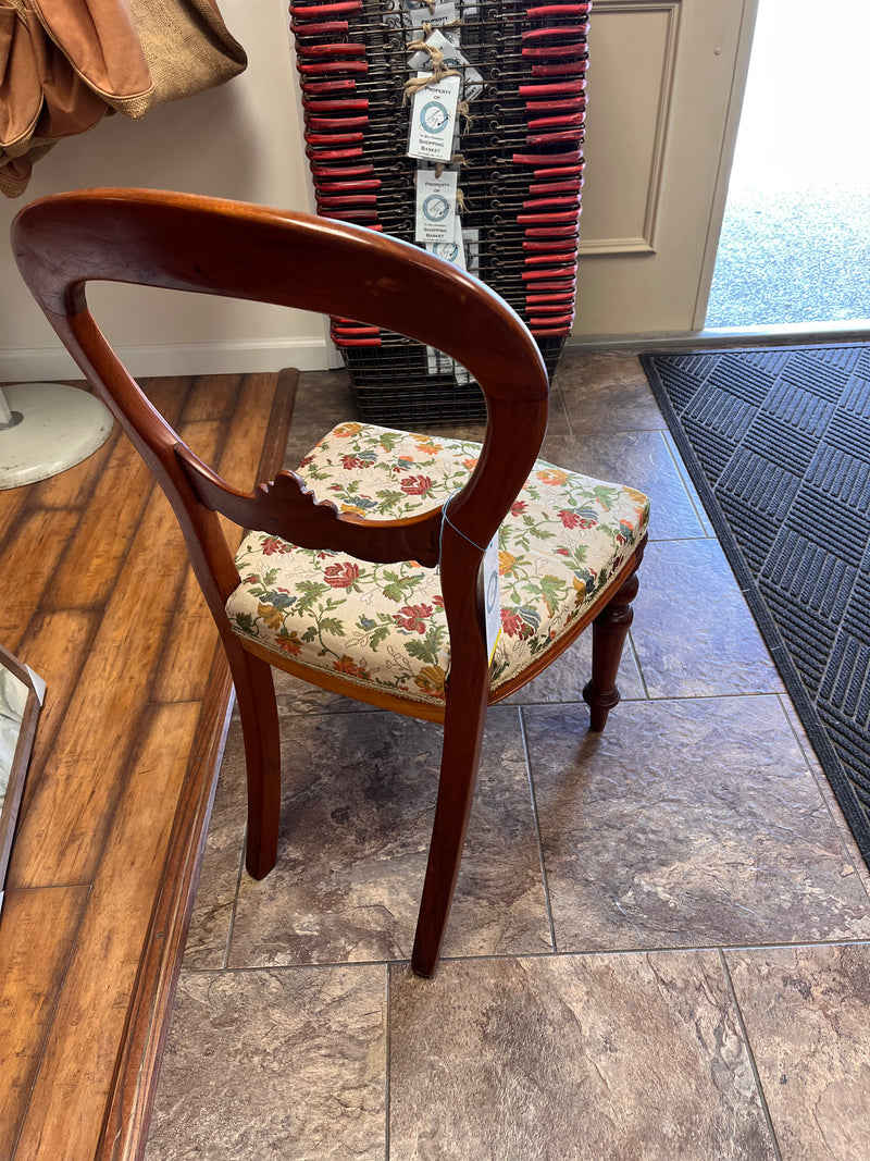 Beautiful Rounded Back Side Chair