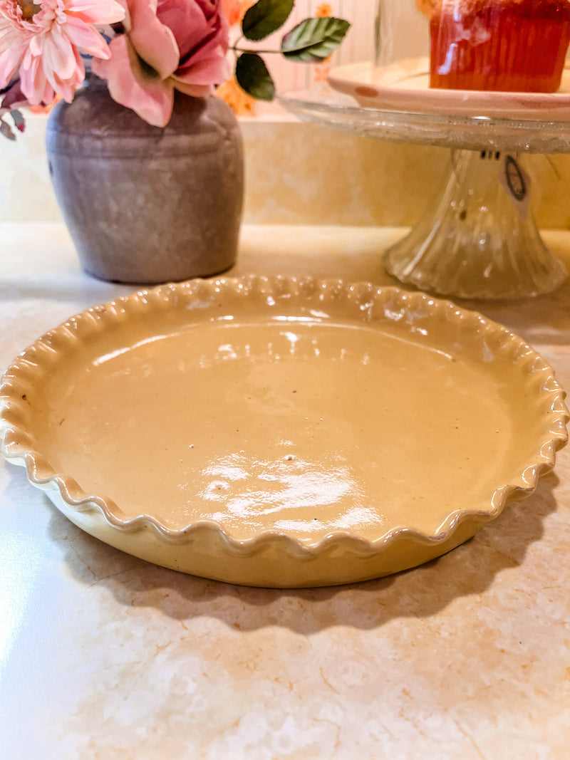 Yellow Scalloped Pie Plate