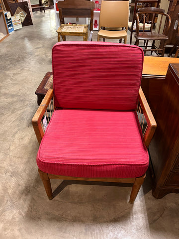 Antique, Vintage or Handmade Furniture