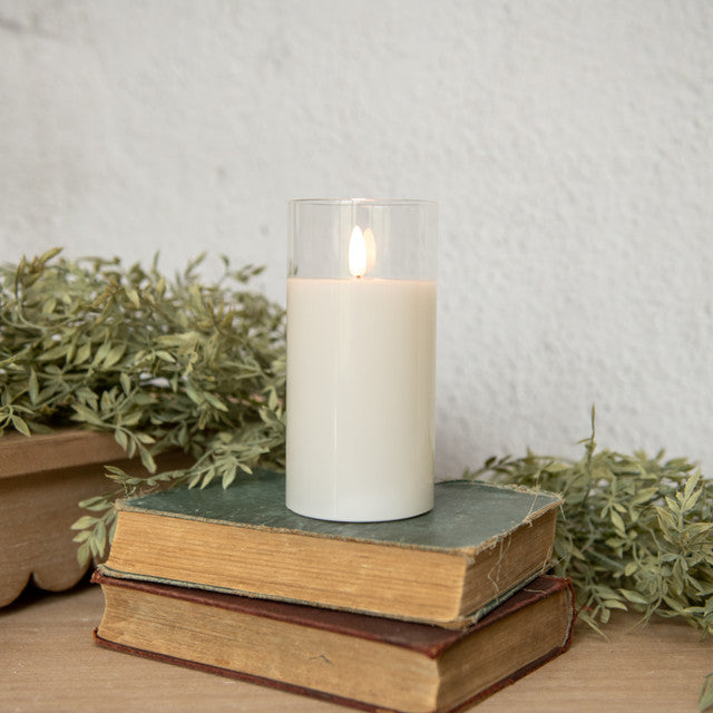 GLASS 3D FLAME CANDLE