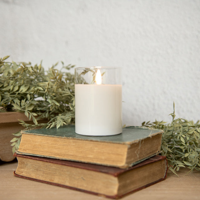 GLASS 3D FLAME CANDLE