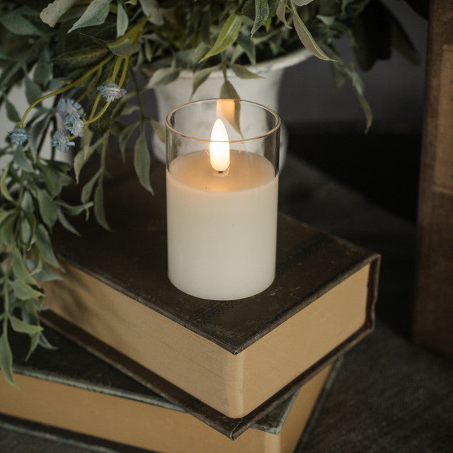 GLASS 3D FLAME CANDLE