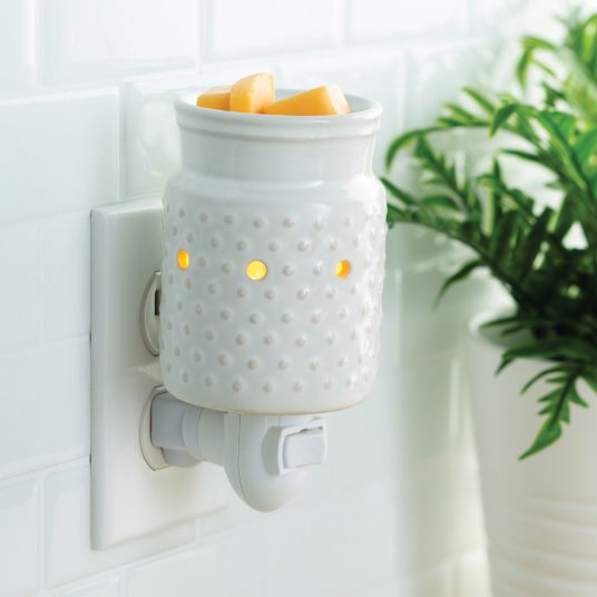 Pluggable Wax Warmer - White Hobnail