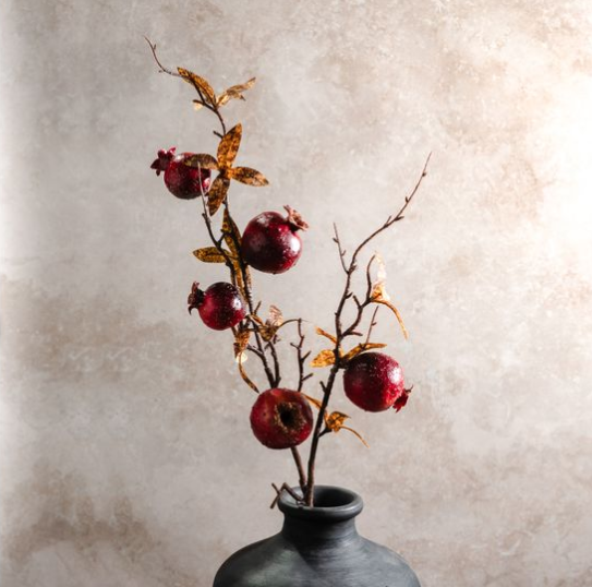 31" Pomegranate Spray