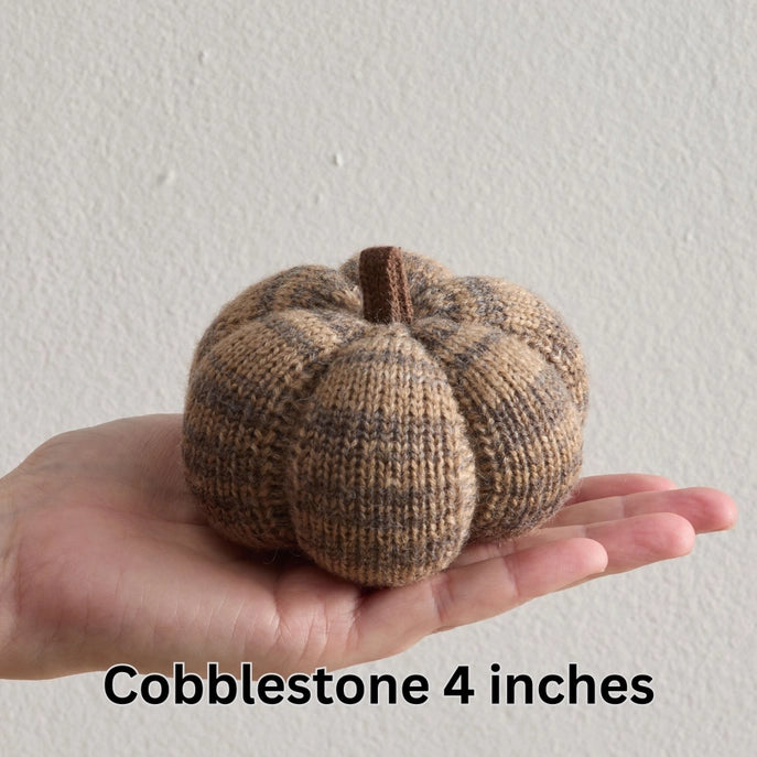 4" Cozy Variegated Knit Pumpkin