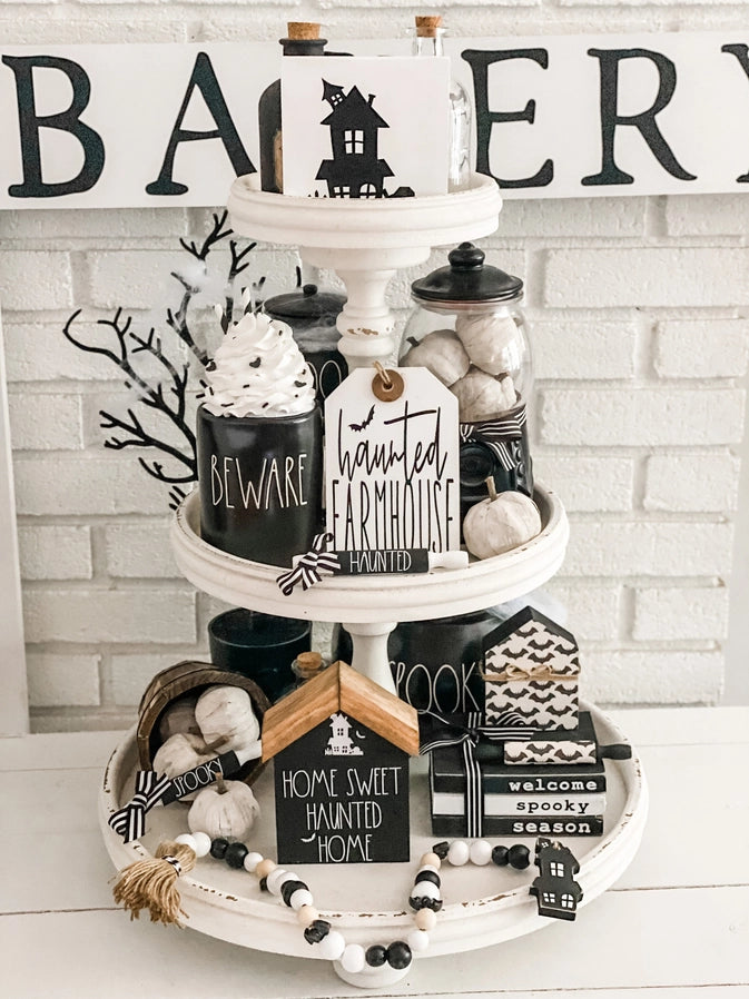 Haunted House Sitter Set
