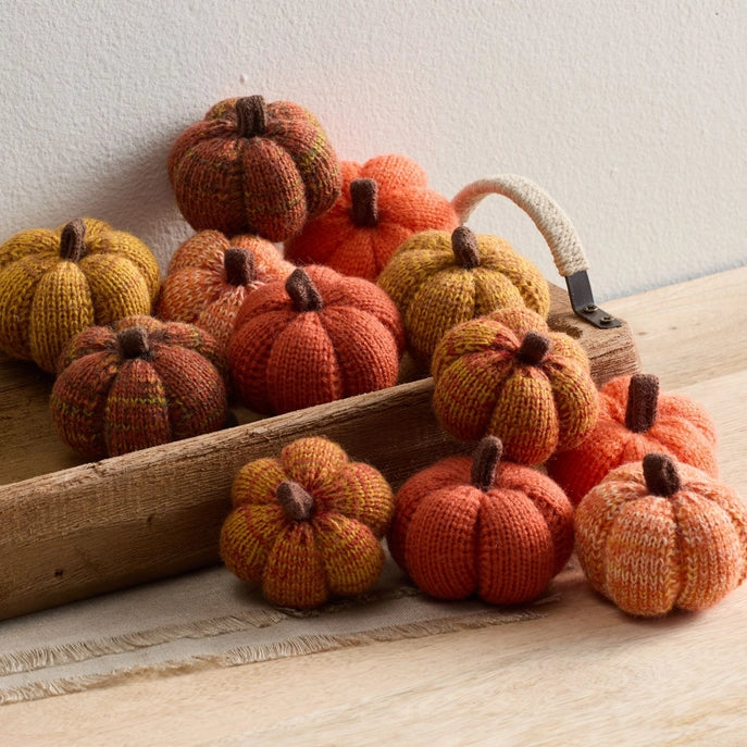 2.5" Cozy Variegated Knit Pumpkin