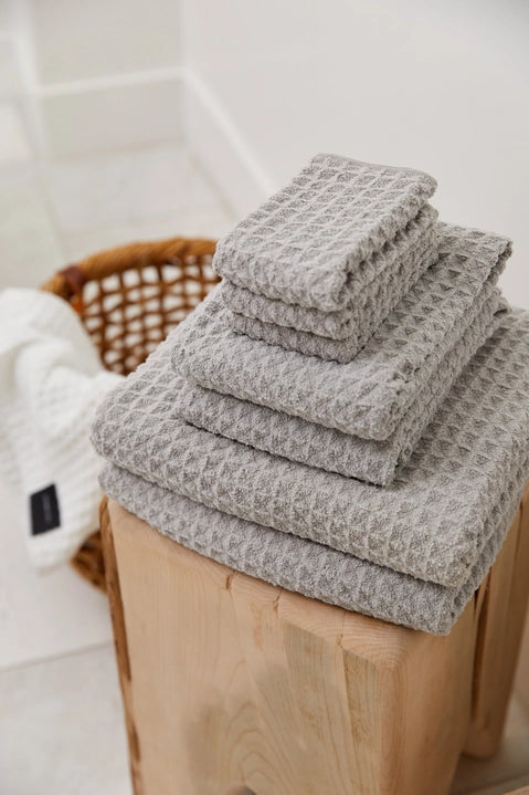Geometry Waffle Bath Towel - STONE
