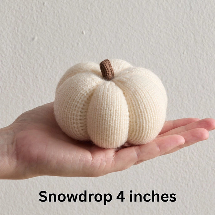 4" Cozy Variegated Knit Pumpkin