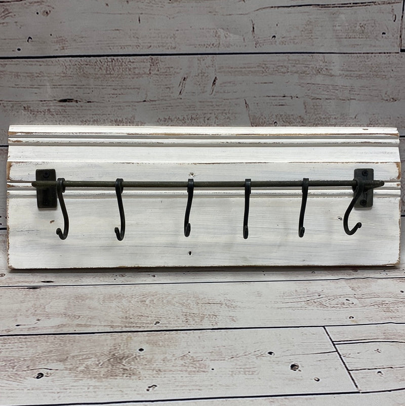 Kitchen Bar w Hooks on Board