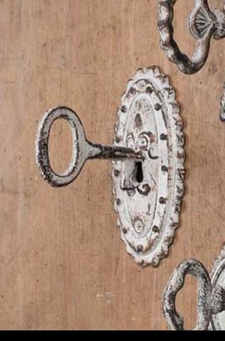 Vintage Inspired Metal Key Hooks