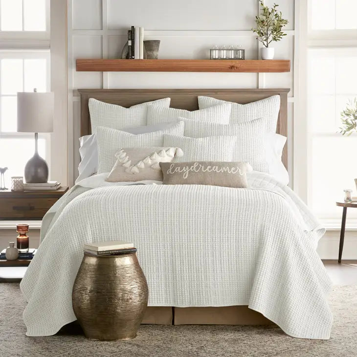 Mills Waffle Quilt Set