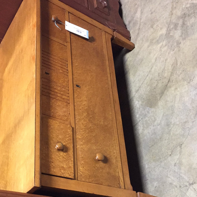 Birds Eye Maple Dresser w Mirror